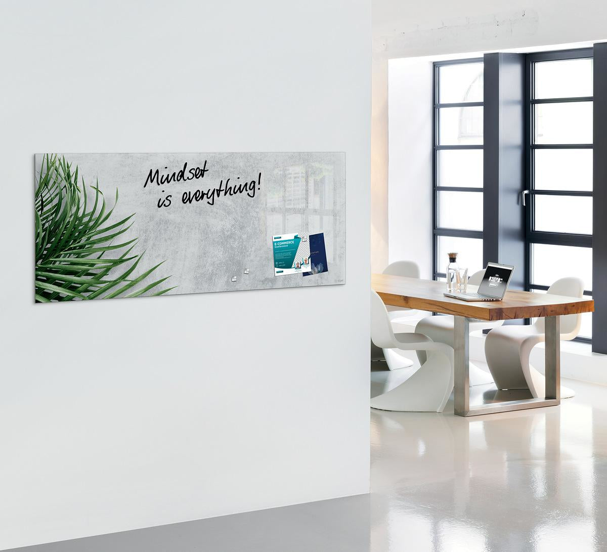 Sigel Whiteboard – 130 × 55 cm, Glas, magnetisch, Wandmontage, inkl. Magnete, Montagesatz