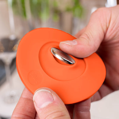 Silwy Magnet-Kondom – Ø 8,6 cm, H 12,0 cm, Silikon, Orange, mit Haftmagnet, rutschfest, für Stielgläser