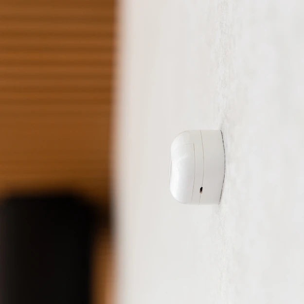 Shelly BLU Motion – Bewegungsmelder (PIR), Bluetooth, LUX-Sensor, 5-Jahres-Batterie – weiss