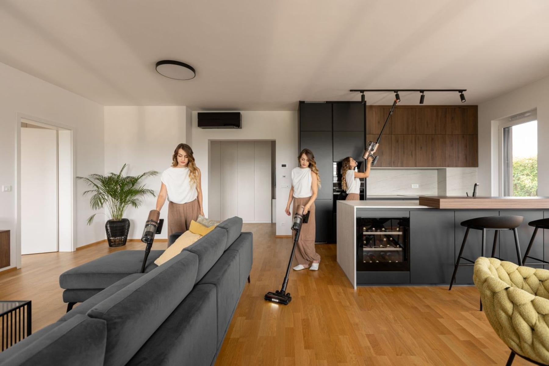 Gorenje Kabelloser Staubsauger SVC259449NDCO NEODEEP, 2-in-1 – 60 Min., 125 AW, Behälter 0,6 l