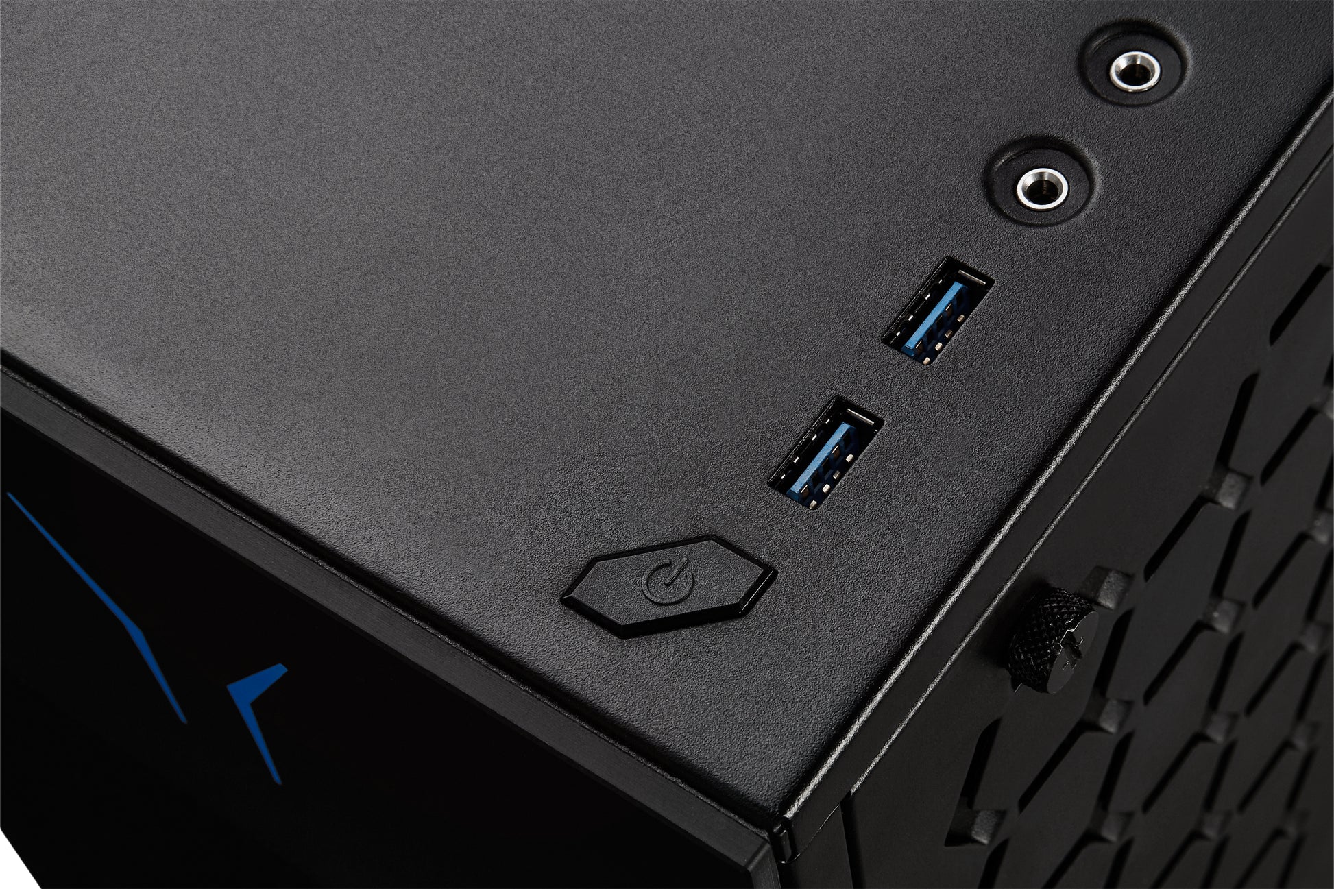 Erazer Engineer X30 Tower – Intel Core Ultra 7 265F, 32 GB RAM, 2 TB SSD, Windows 11 Home