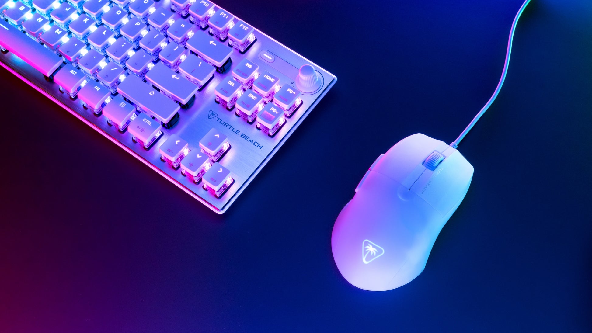 Turtle Beach Pure SEL White Maus – kabelgebunden, 8'000 dpi, 6 Tasten, für Rechtshänder, Beleuchtung, weiss