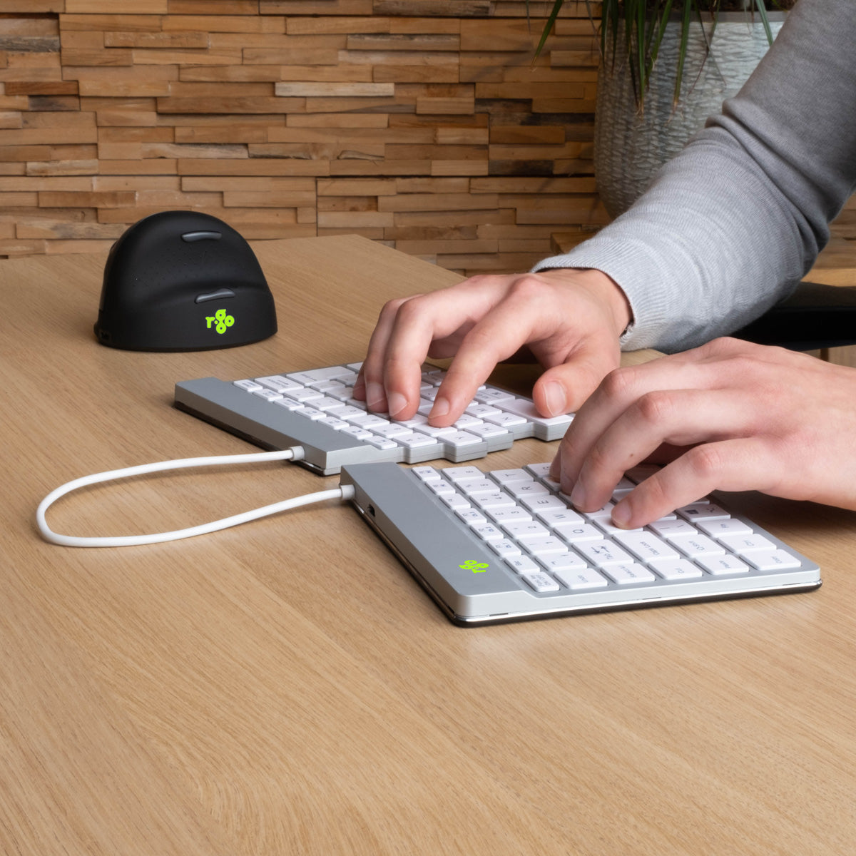 R-Go Tools Split Break – Tastatur, kabellos (Bluetooth), FR-Layout (FR), ergonomisch, Weiss