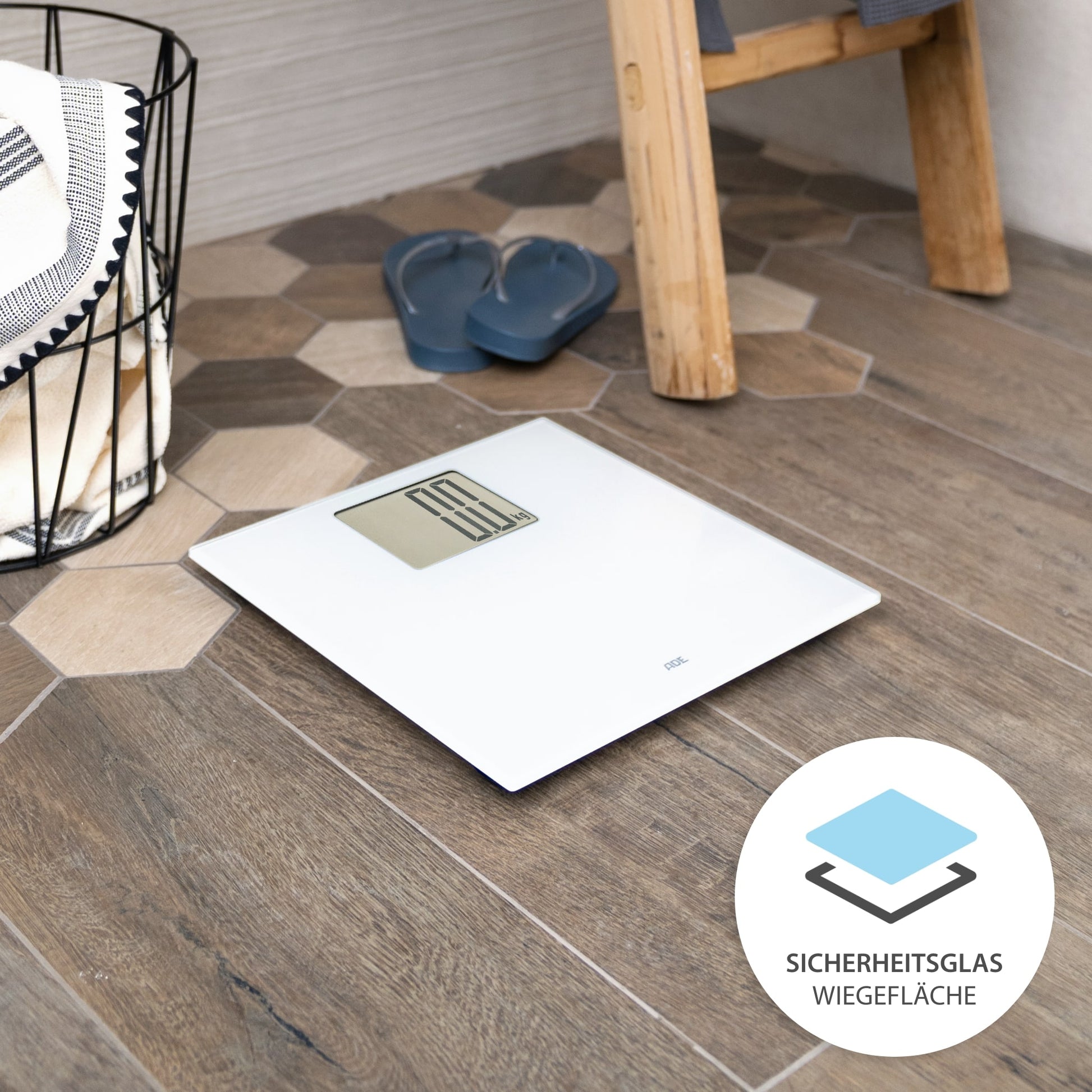ADE Paketwaage Katharina BE1723-1 – Tragkraft 200 kg, Teilung 100 g, Wiegefläche 30 × 30 cm, Batterie