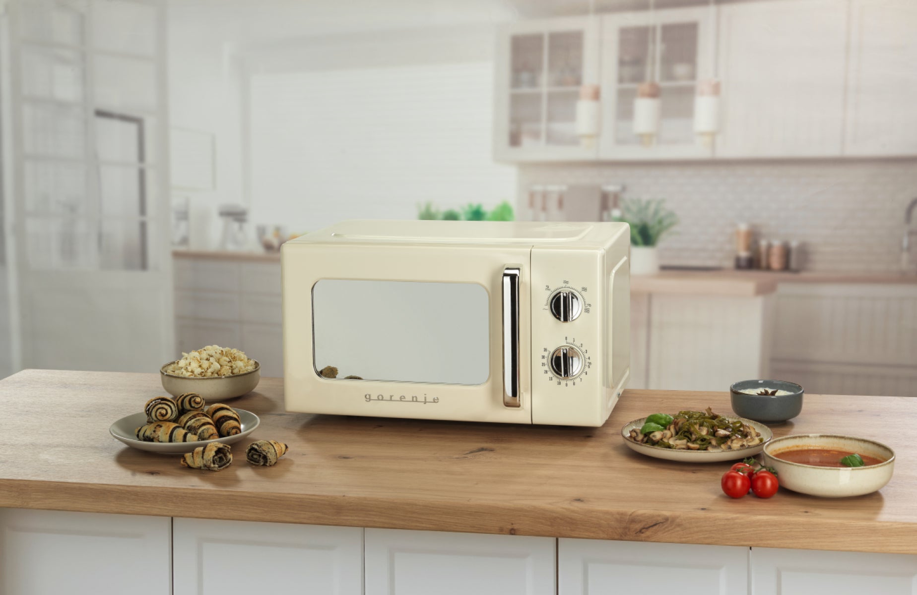 Gorenje Solo-Mikrowelle MO20E1HRL – 20 l, 700 W – beige