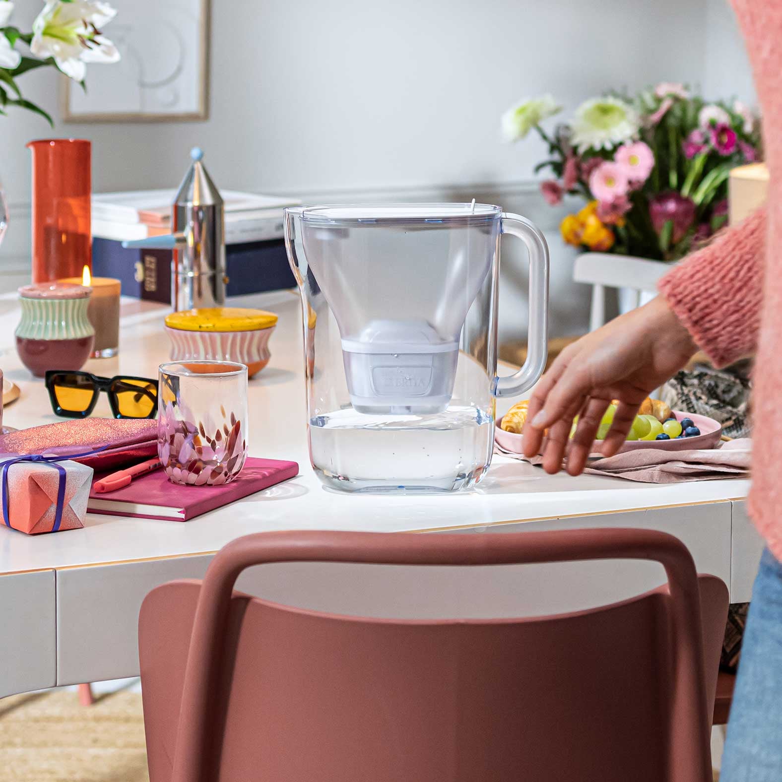 Brita Style Essential – Tischwasserfilter 2,4 l, MAXTRA, Kunststoff, Weiss, mit 2 Kartuschen