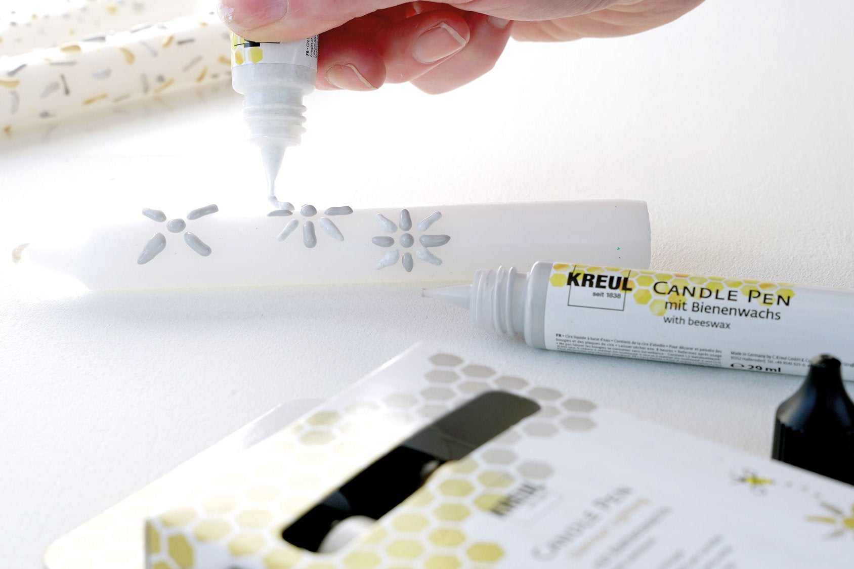 KREUL Candle Pen Kerzenmalfarbe – Gold, Silber – 4 Farben, 4×29 ml (116 ml) – für Kerzen