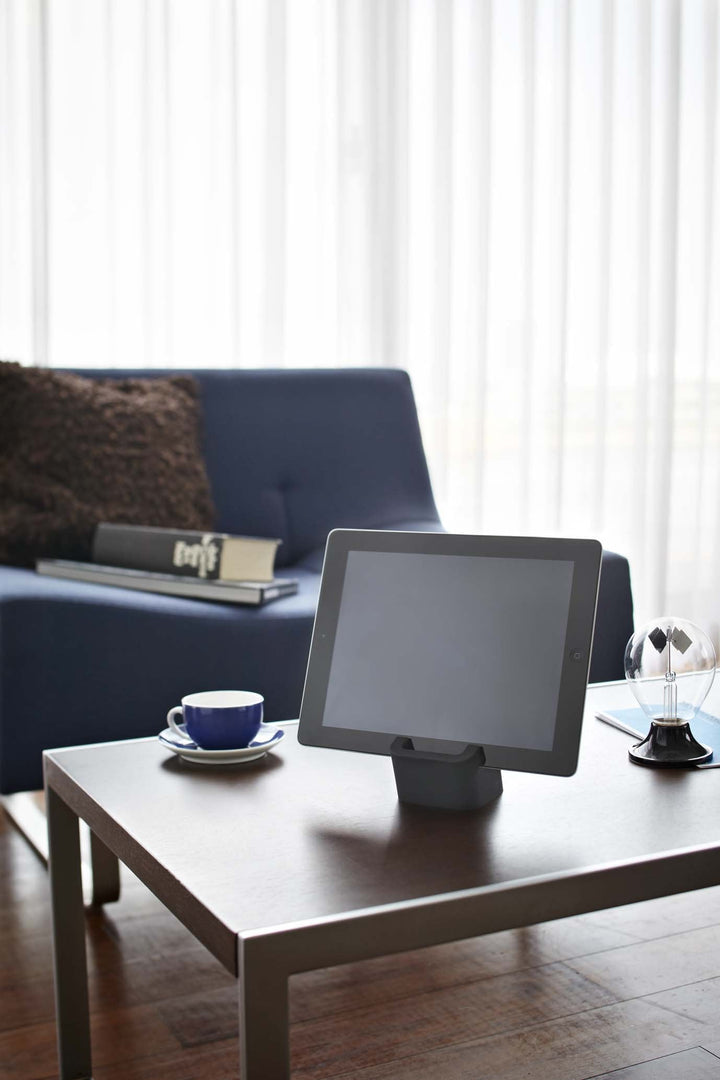 Yamazaki Tablet-Ständer – für Tablets – Silikon – Schwarz