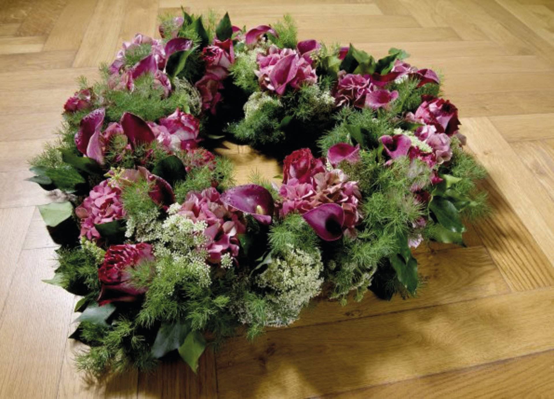 Opiflor Schaumstoffplatte, Grün, 46 × 50 × 5,5 cm, 1 Stk., Herz
