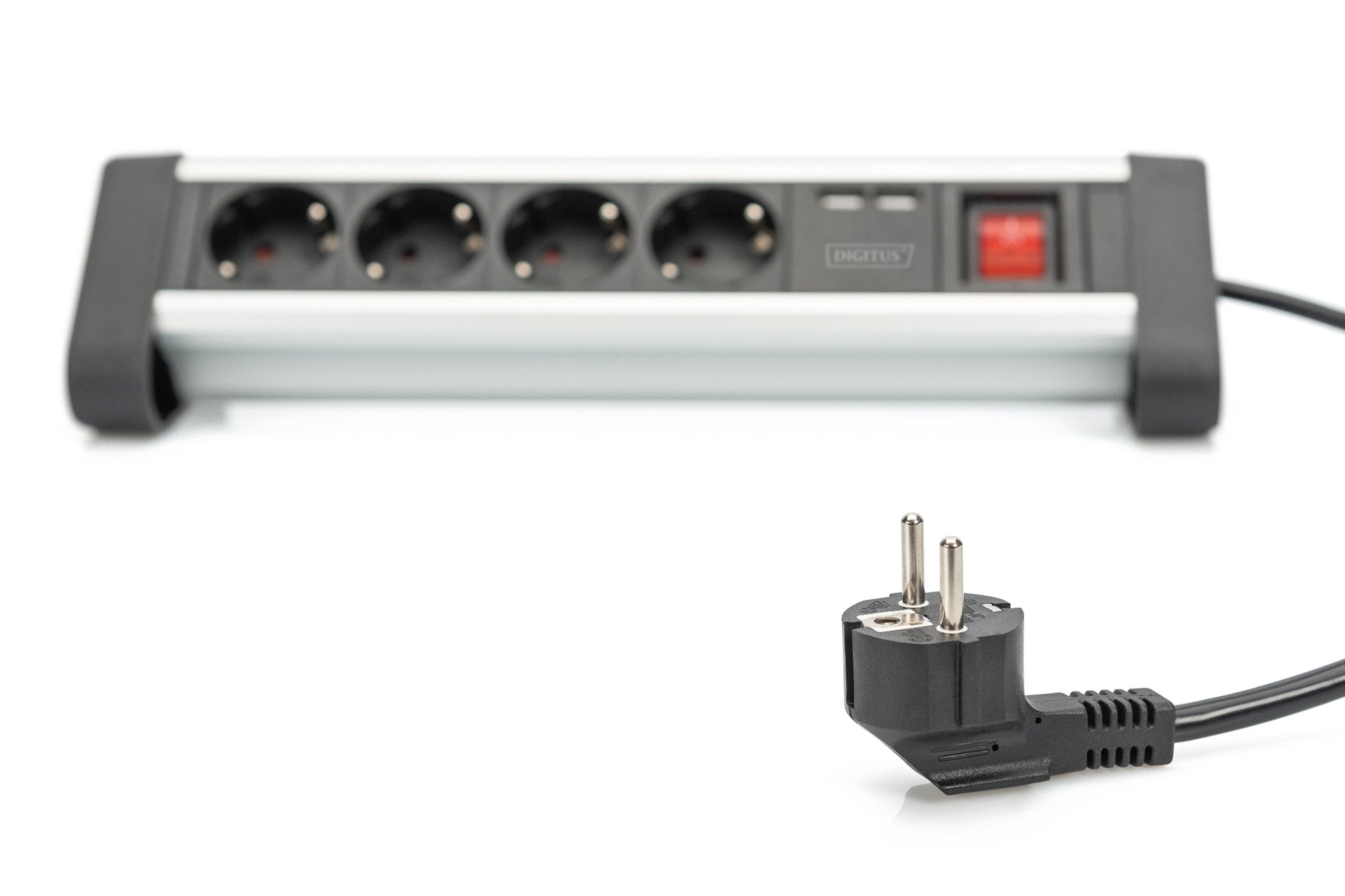 Digitus Steckdosenleiste – 4× Schuko (Typ E/F), 2× USB, 1,5 m, mit Schalter, Schwarz/Silber