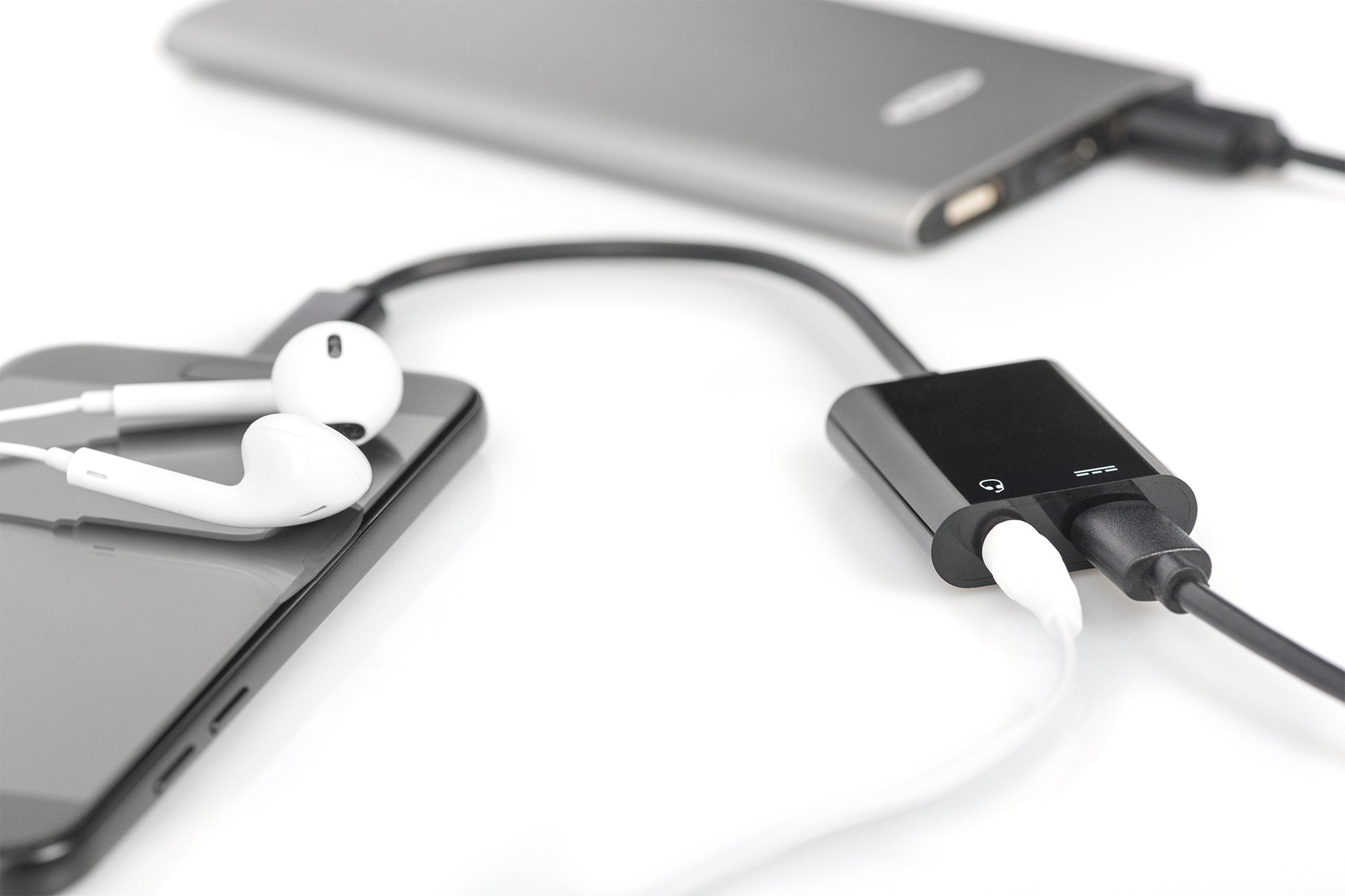 Digitus USB-C Adapter USB-C zu USB-C und 3,5 mm Klinke – USB 3.2 Gen 1 (5 Gbit/s), 0,2 m, Schwarz