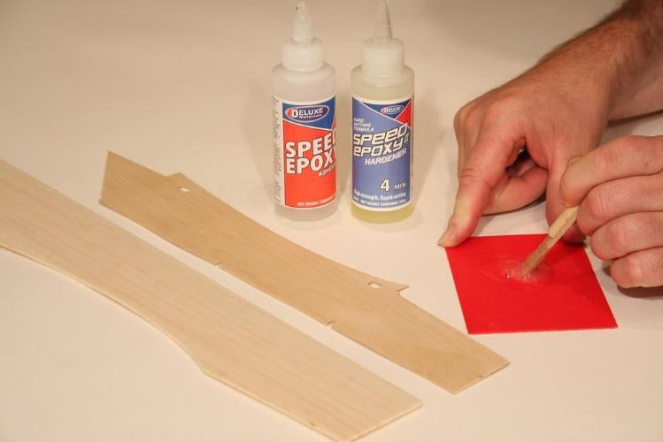 Deluxe Materials 2K-Epoxidharzkleber Speed Epoxy II 4 min Spritze – transparent – 28 g – für Holz