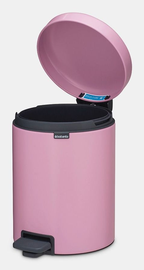 Brabantia NewIcon Treteimer – 5 l – Edelstahl, Rund – Rosa – Soft-Close, Anti-Rutsch