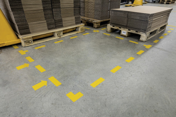 Durable Sicherheitskennzeichen (Bodenmarkierung) T – 100×150×0,7 mm, Kunststoff, Gelb, selbstklebend, 10 Stk.