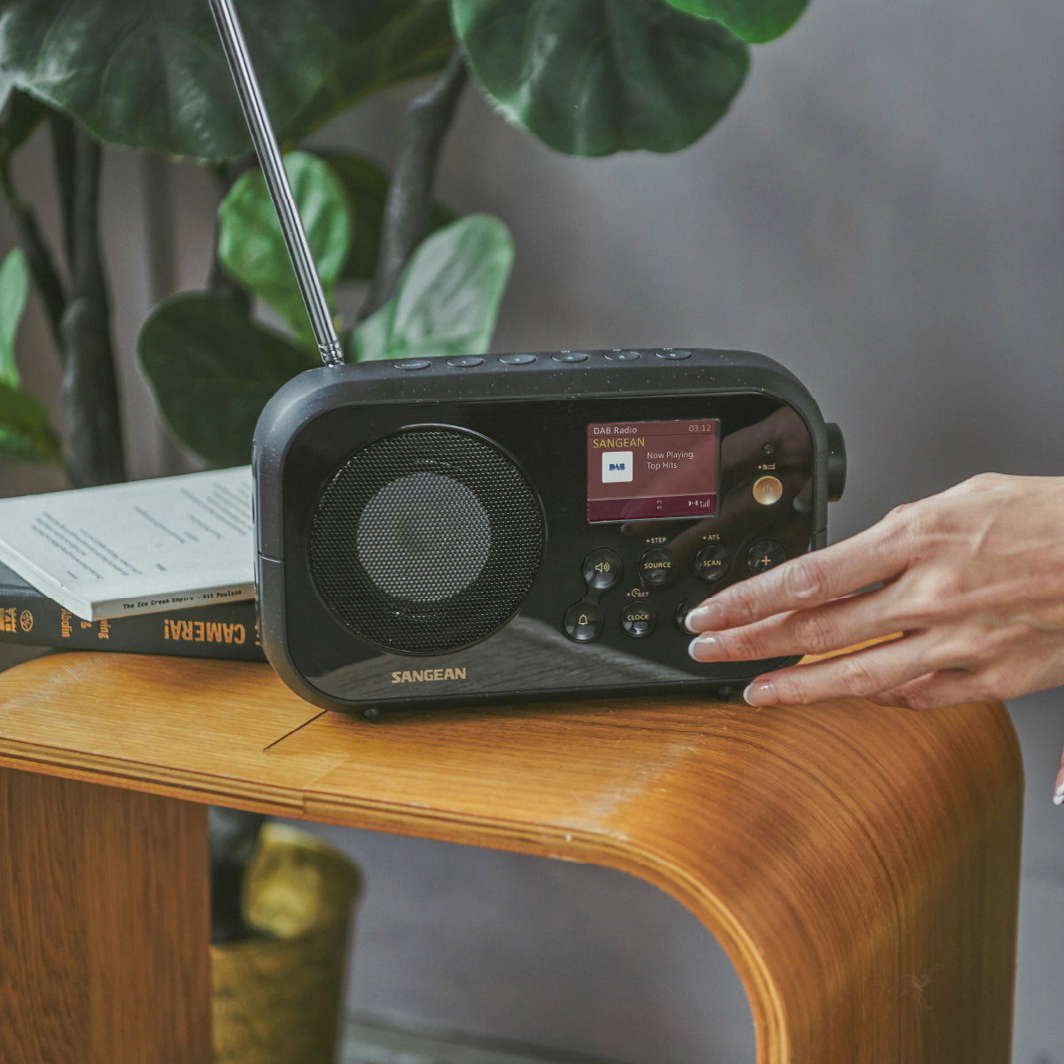 Sangean DPR-42BT – Tragbares DAB+ Radio, UKW, Bluetooth – Schwarz
