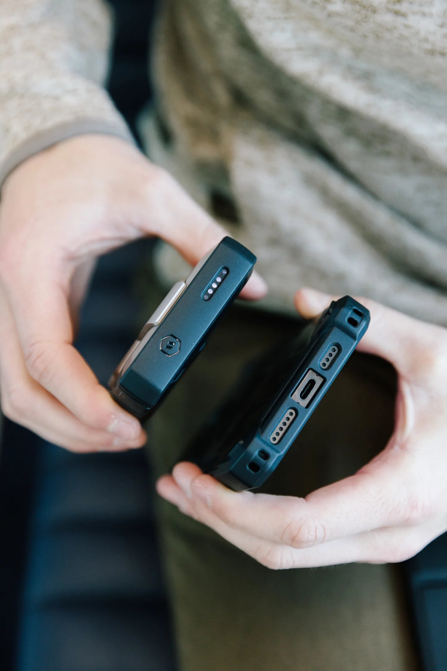 Urban Armor Gear UAG – Powerbank 10000 mAh, PD 20 W, 1× USB-C, 1× USB-A, kabelloses Laden, für Smartphones, schwarz