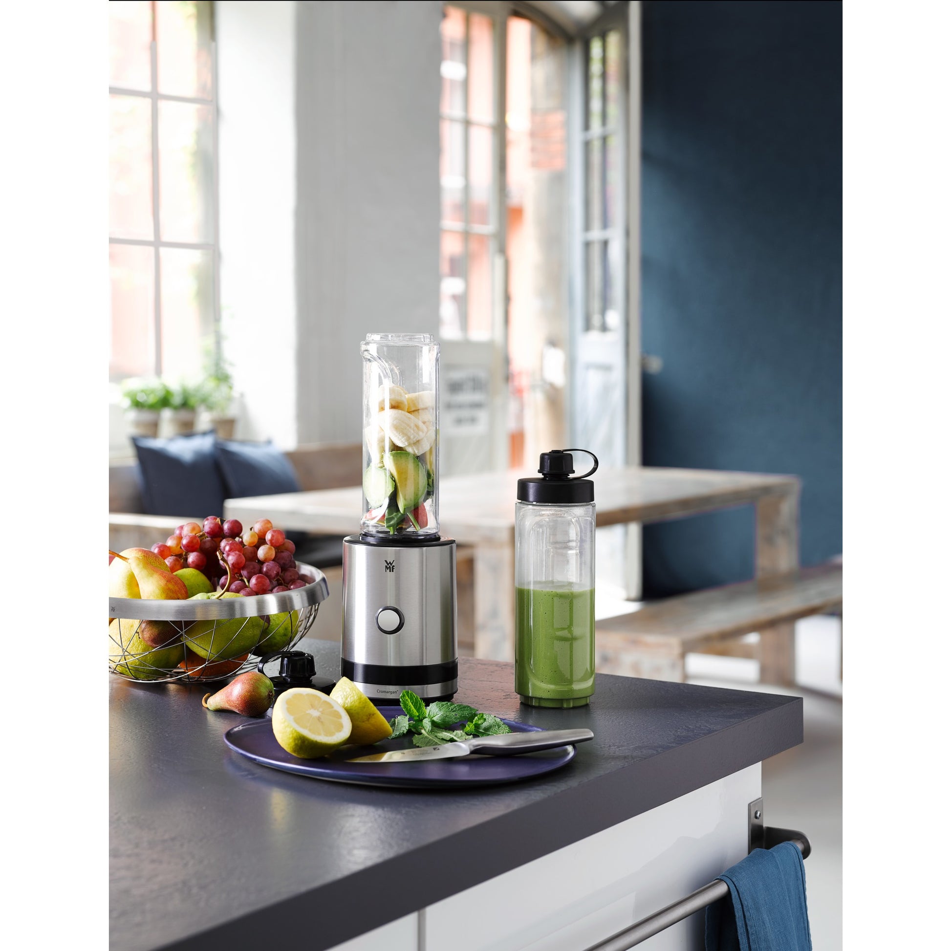 WMF Smoothie-Mixer KÜCHENminis 0416500011 – 0,6 l, 300 W, To-Go – silber/edelstahl