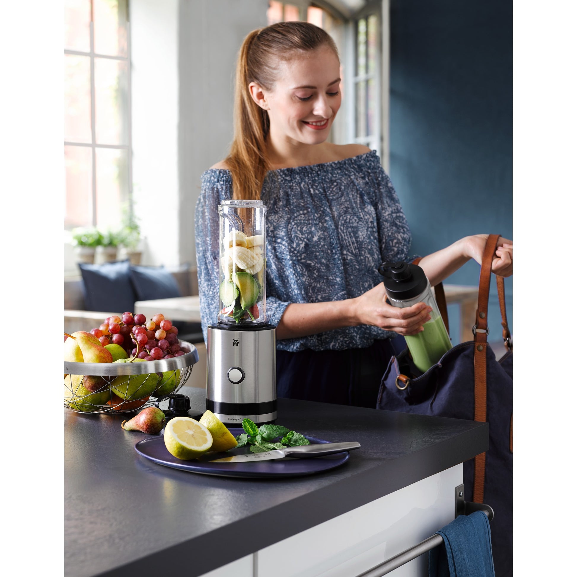 WMF Smoothie-Mixer KÜCHENminis 0416500011 – 0,6 l, 300 W, To-Go – silber/edelstahl