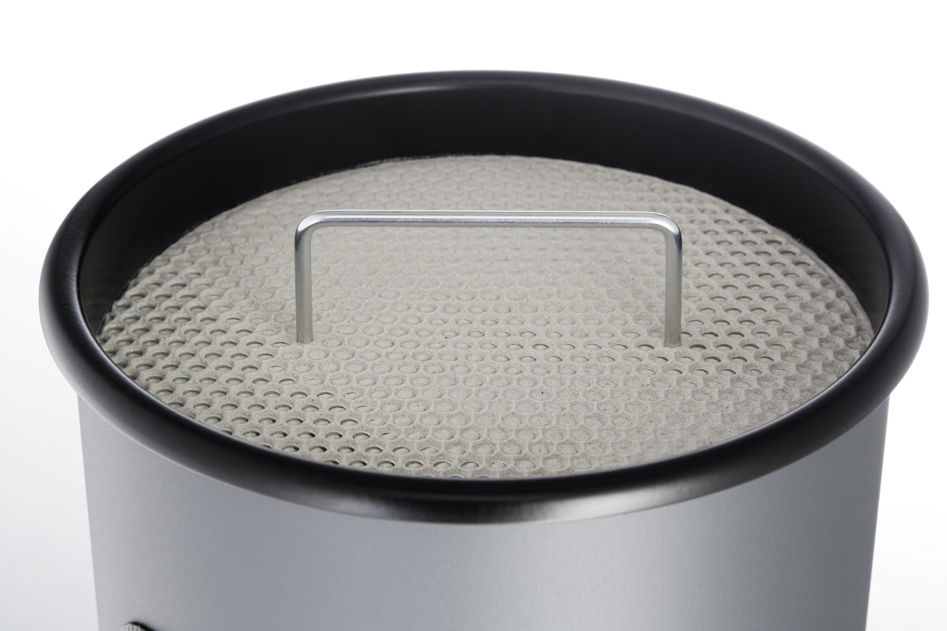 Durable Papierkorb – 17 l – Metall, silber – Ø 260 × H 620 mm – mit integriertem Aschenbecher, herausnehmbar