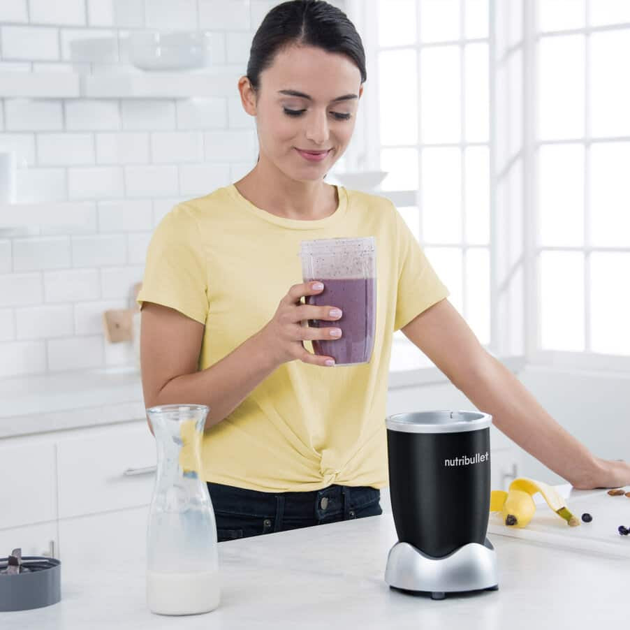 NutriBullet Smoothie-Mixer Original NB603B – 0,7 l, 600 W – To-Go, Schwarz