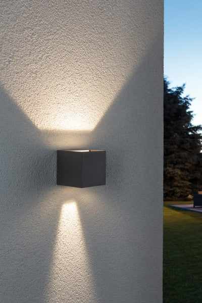 Paulmann Aussenwandleuchte Cybo – 8×8×8 cm, 355 lm, 6 W – Warmweiss, 2700 K – IP65 – Netzbetrieb – Grau – Aluminium