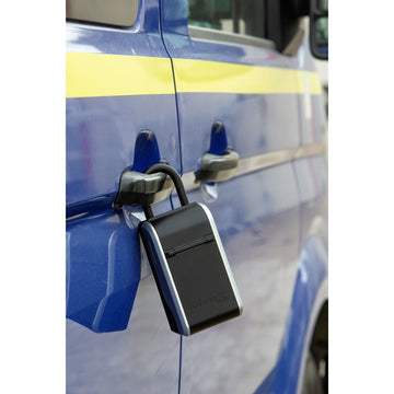 Master Lock Schlüsselsafe 5480EURD – Elektronikschloss – 0,8 l – Wasserfest – Schwarz