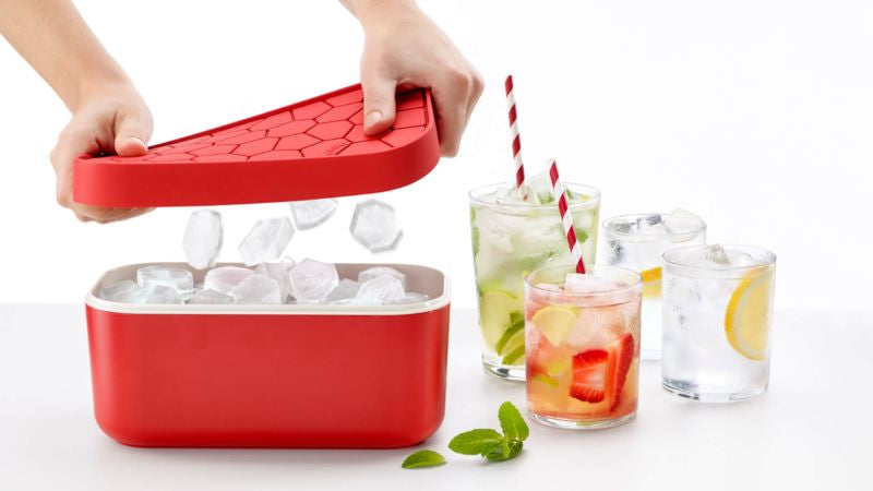 Lékué Eiswürfelbox 132 Eiswürfel, 12,5 × 22,5 × 11,6 cm, Silikon, mit Deckel, Rot