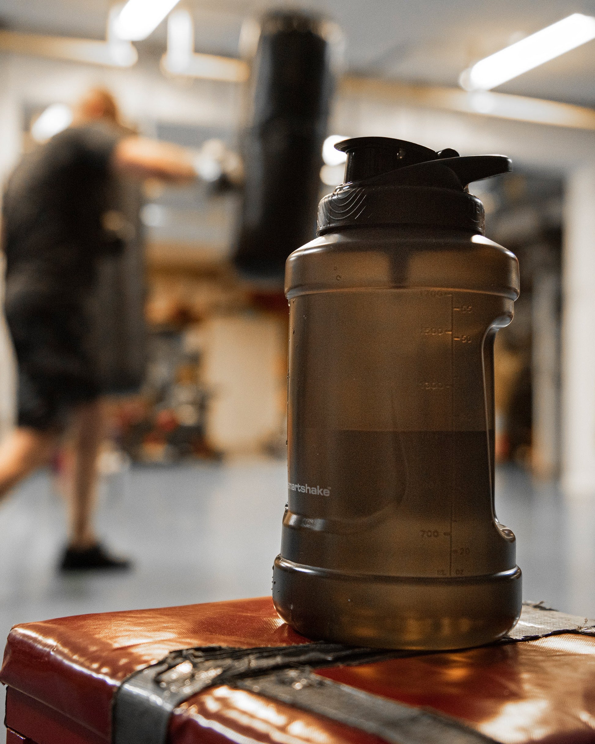 Smartshake Ultimate Trinkflasche 2,1 l – Kunststoff, Sportdeckel, Schwarz