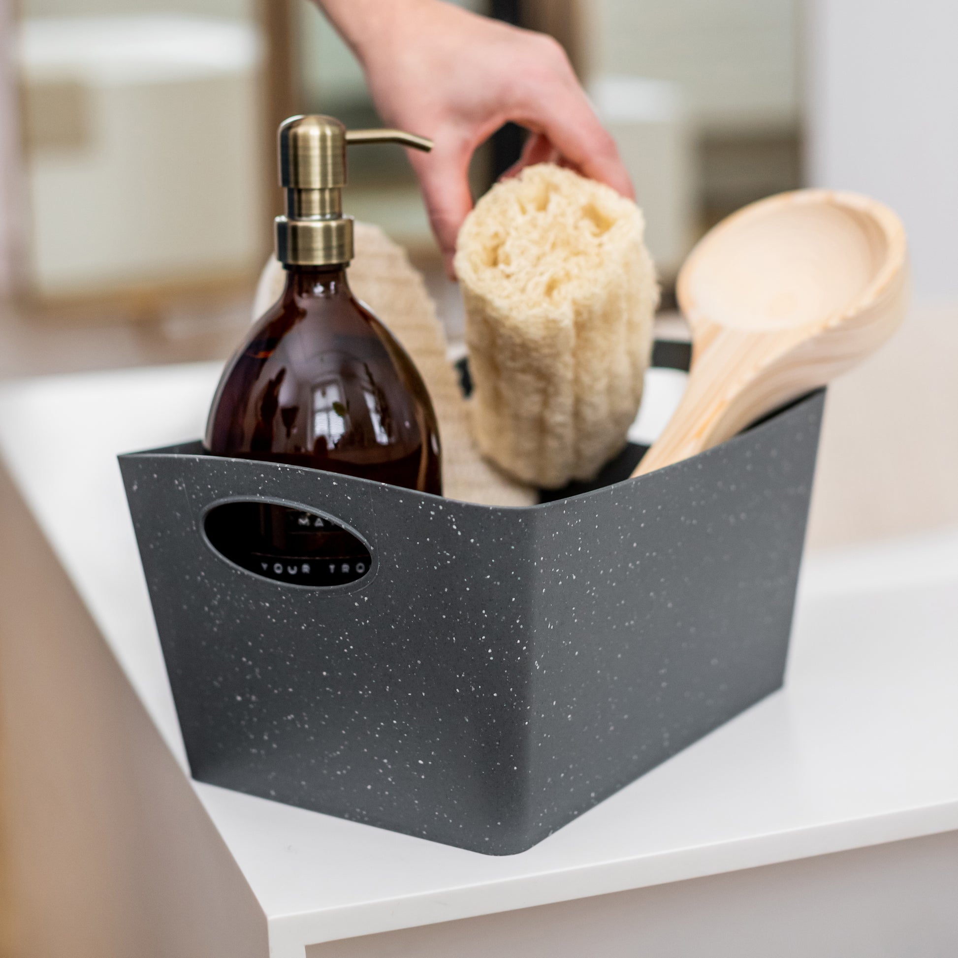 Koziol BOXXX M Aufbewahrungsbox 3,5 l – Recycling-Kunststoff – Grau – verschachtelbar, CarbonNeutral