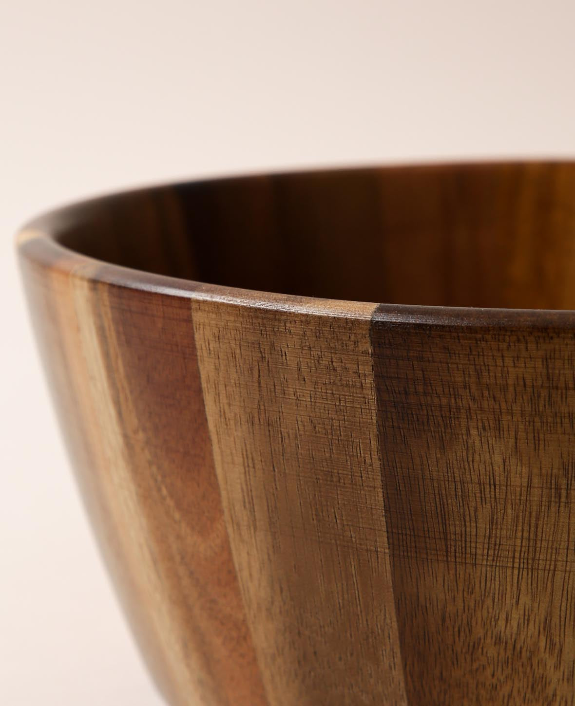 Esmée Salatschüssel – Ø 30 cm, H 11,3 cm, Akazie
