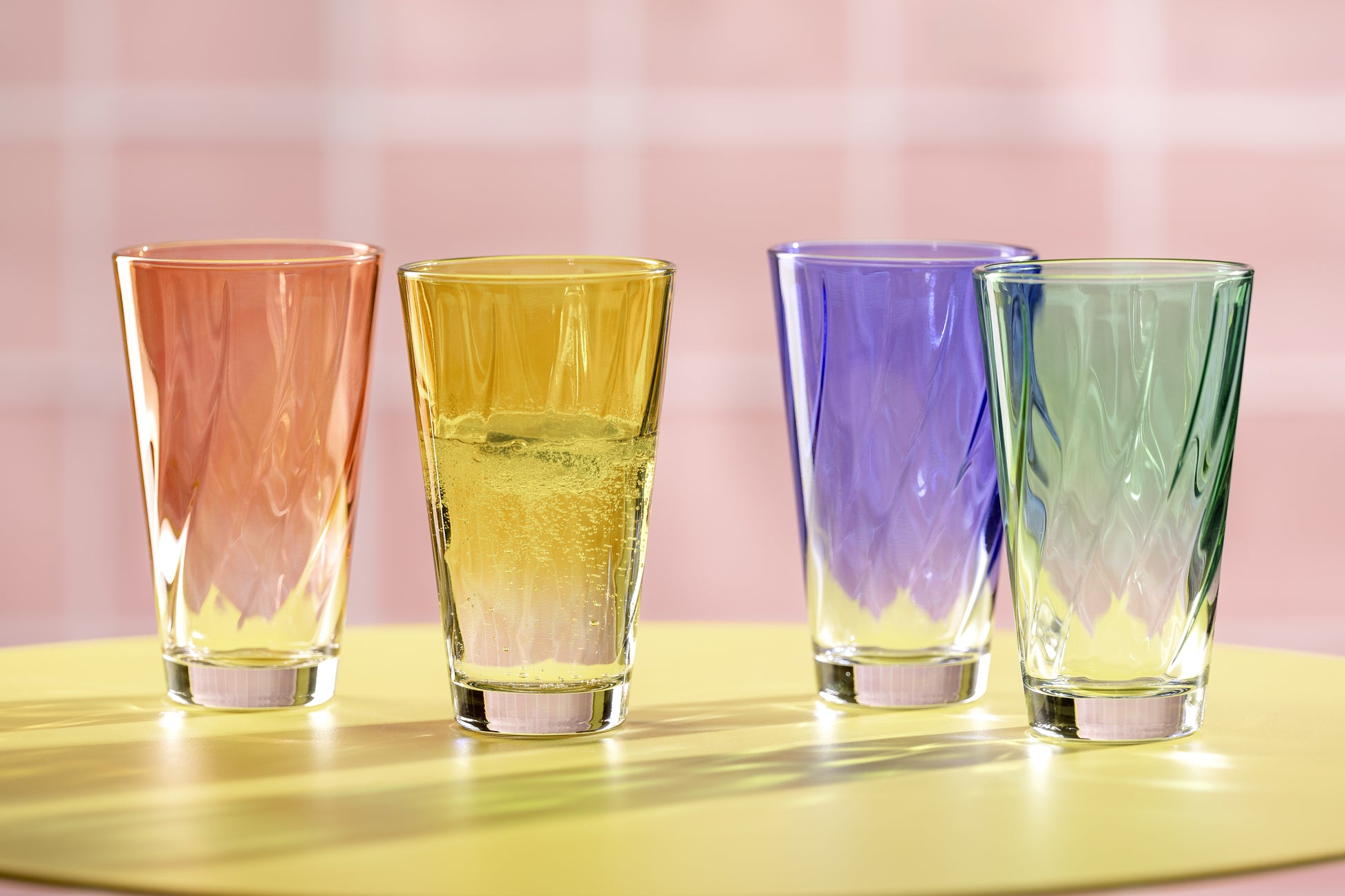 LEONARDO Trinkglas – 0,30 l, Glas, Rot, Lackiert, Spülmaschinenfest, 4 Stück