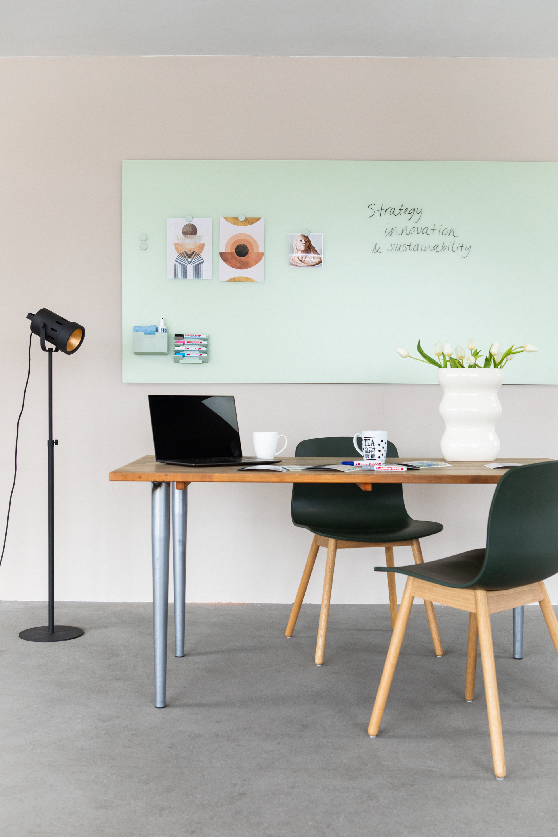 Legamaster Whiteboard – 150 × 100 cm, Glas, magnetisch, Wandmontage, inkl. 2 Magnete