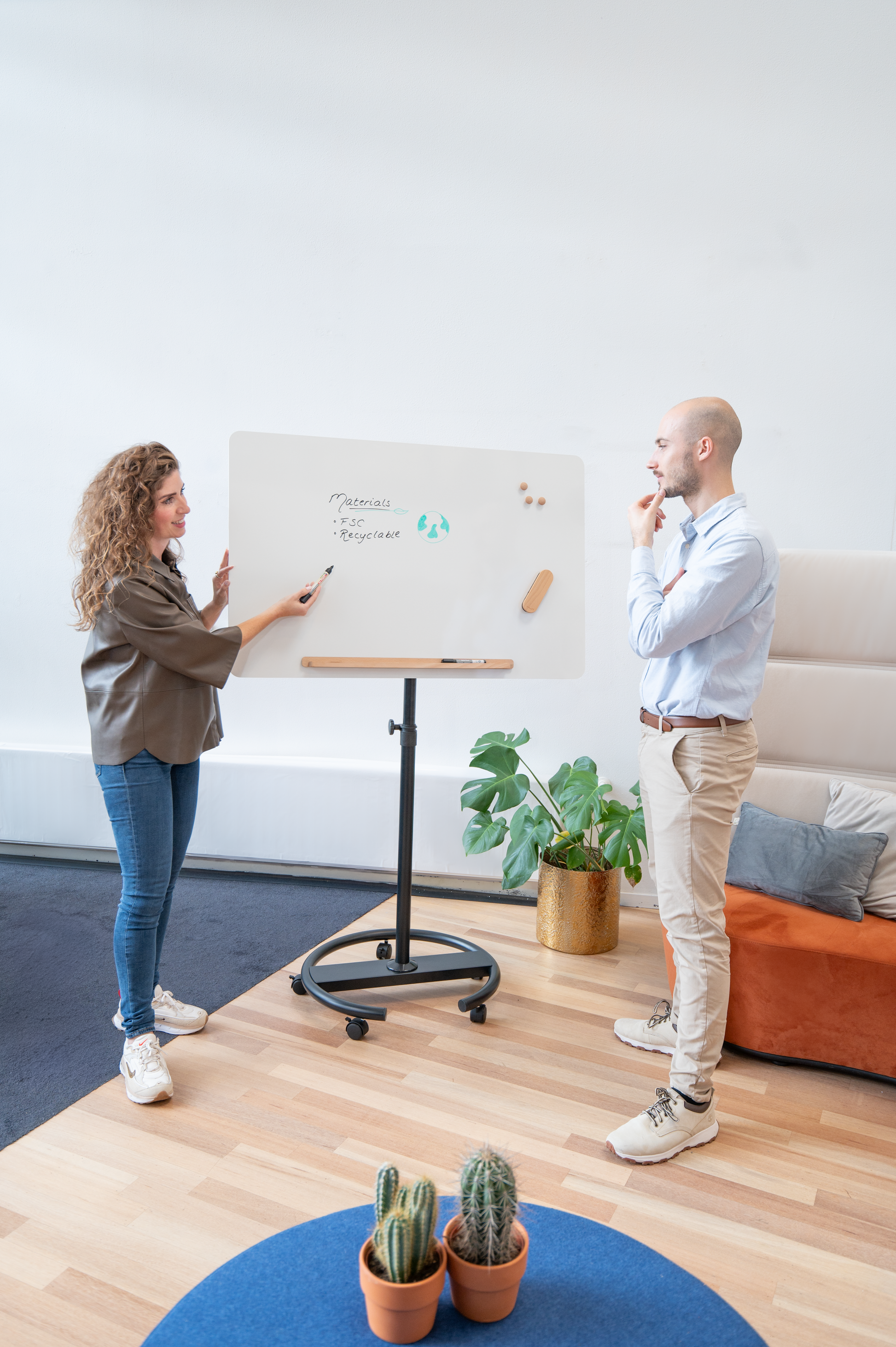 Legamaster Flipchart SKETCH Infinite – 69 × 205 cm, weiss, magnetisch emaillierte CeramicSteel