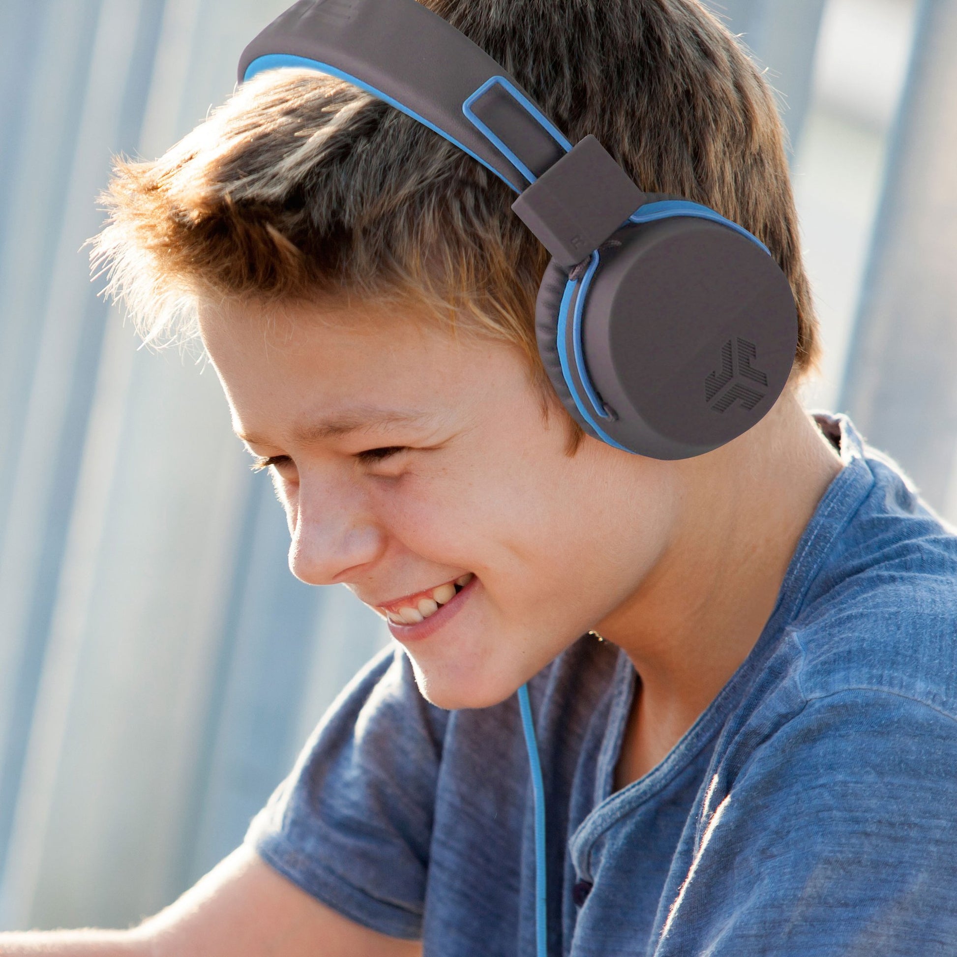 JLab JBuddies Studio Kinderkopfhörer – On-Ear, Stereo, Kabel, 3,5 mm Klinke, 85 dB Lautstärke-Limit
