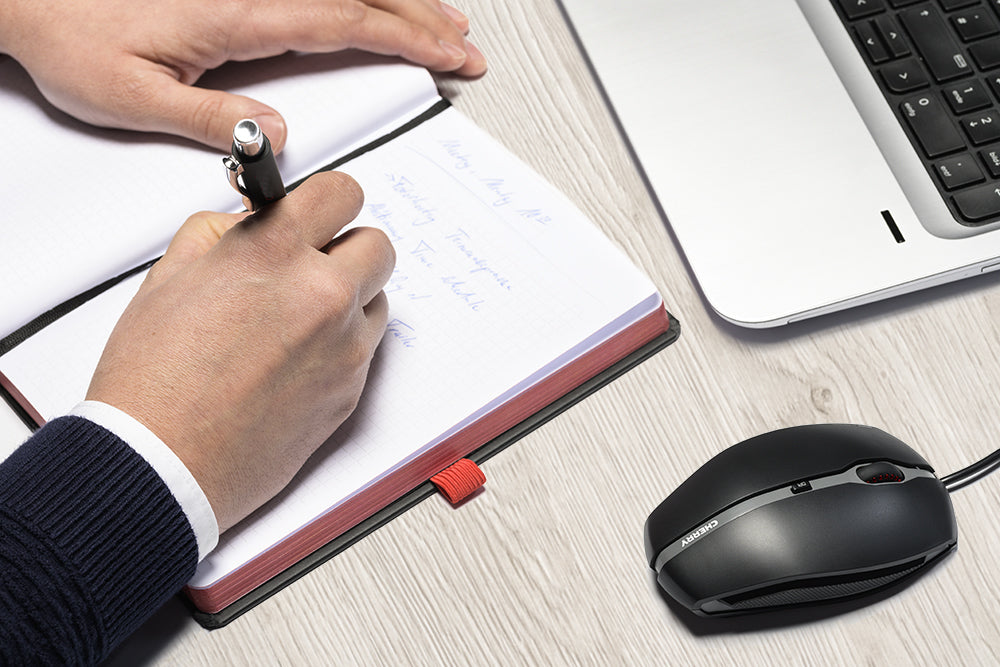 CHERRY GENTIX 4K Maus – kabelgebunden, 6 Tasten, beidhändig, programmierbare Tasten, umschaltbare DPI, schwarz