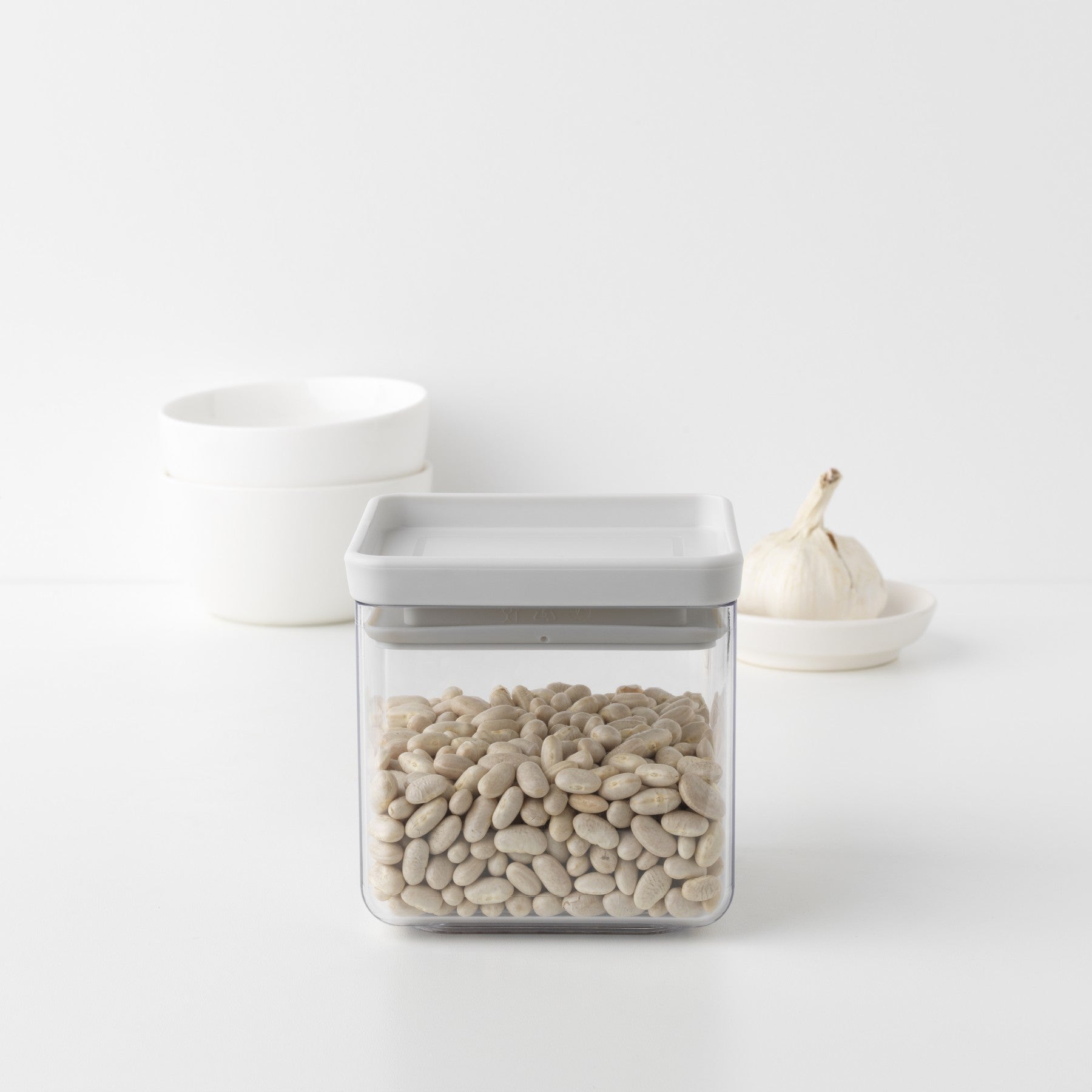 Brabantia Vorratsdose 700 ml, 11 × 11 × 10,5 cm, Kunststoff/Silikon, Transparent/Weiss