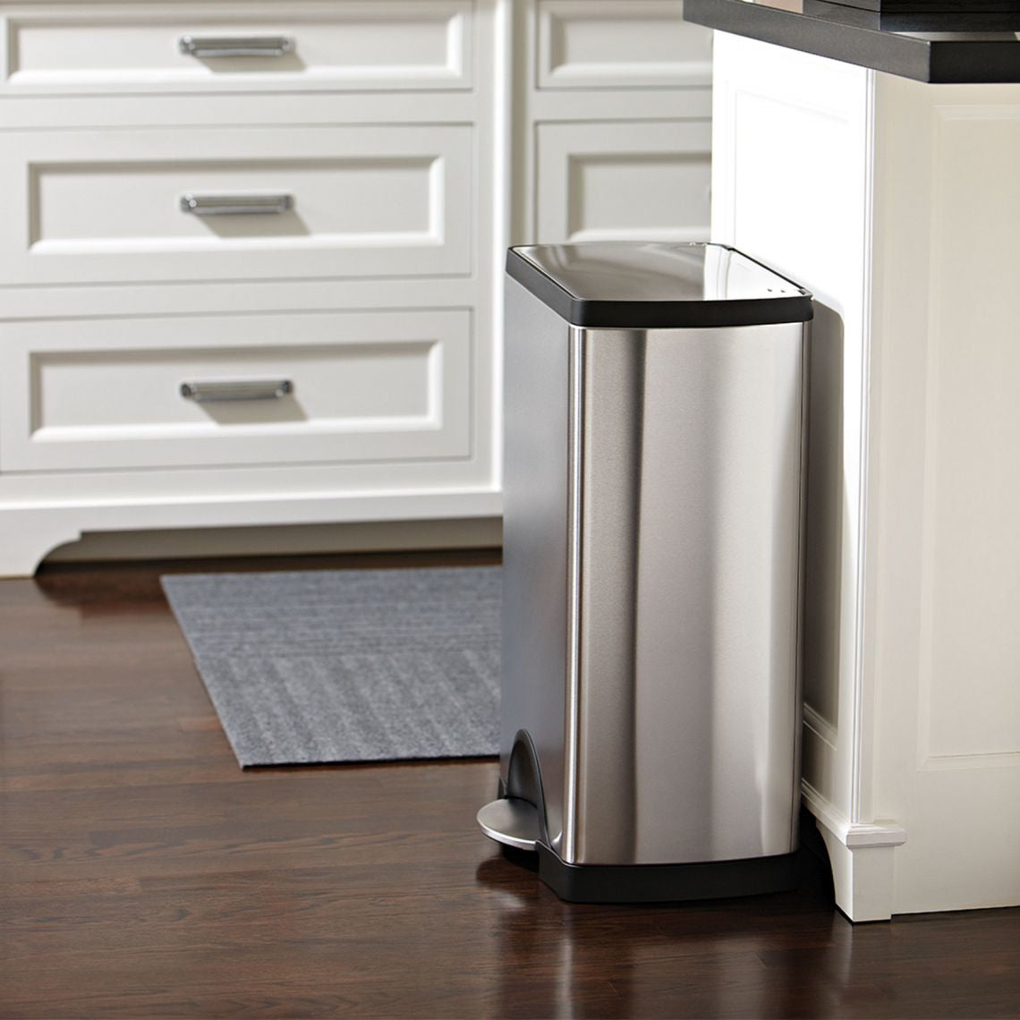 simplehuman Papierkorb – 38 l – Edelstahl – B × H × T 401 × 653 × 318 mm