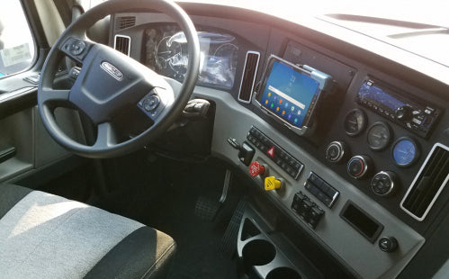 Gamber-Johnson 7160-1124-01 – VESA-Adapterplatte – Schwarz – für Freightliner New Cascadia (2018)