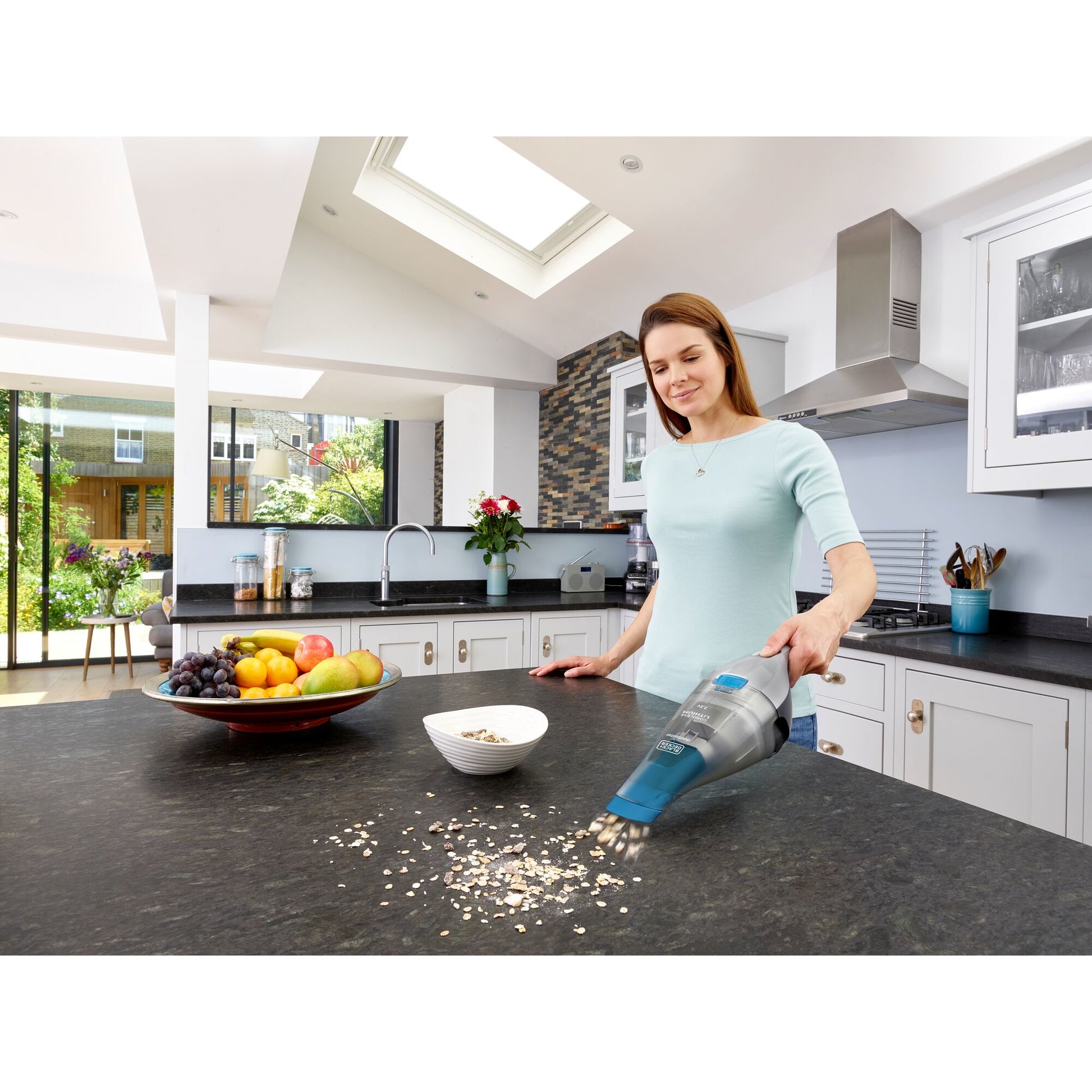 Black & Decker BLACK+DECKER Akku-Staubsauger Dustbuster Silber