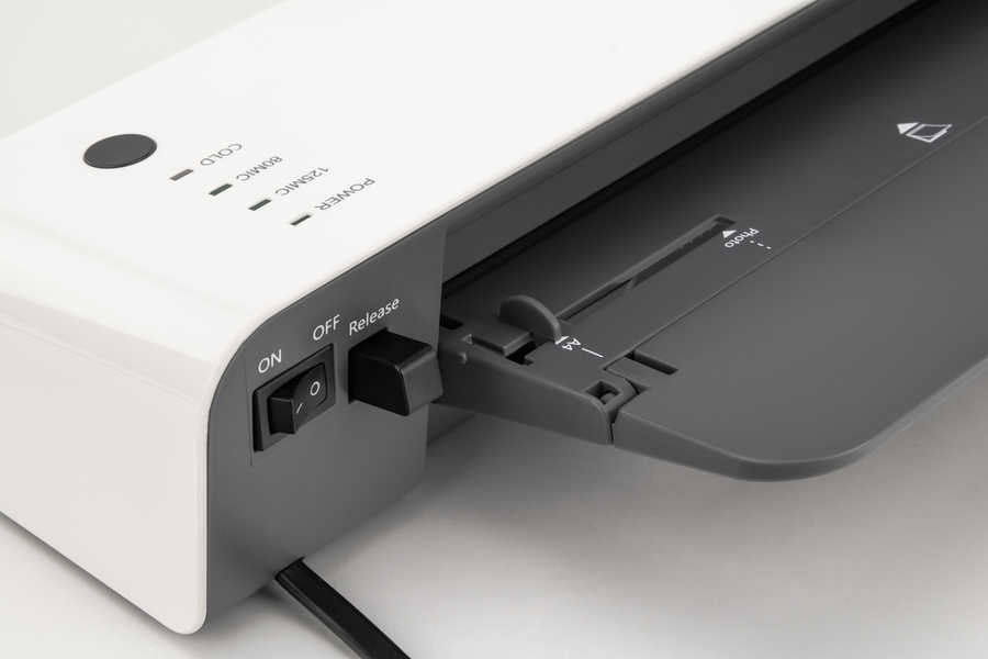 Peach PL120 Laminiergerät A4 – Heisslaminator, bis 125 µm, 2 Rollen, 600 mm/min, weiss