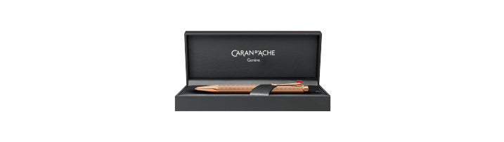 Caran d-Ache Kugelschreiber – Roségold, glänzend, Metall
