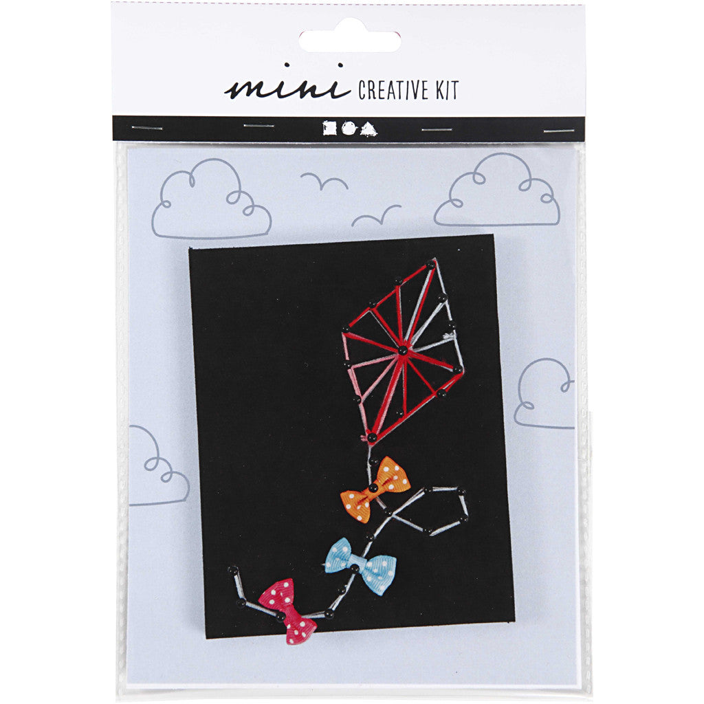 Creativ Company Bastelset Fädelspass – String-Art Drache – 37-teilig – Moosgummi – ab 4 Jahren