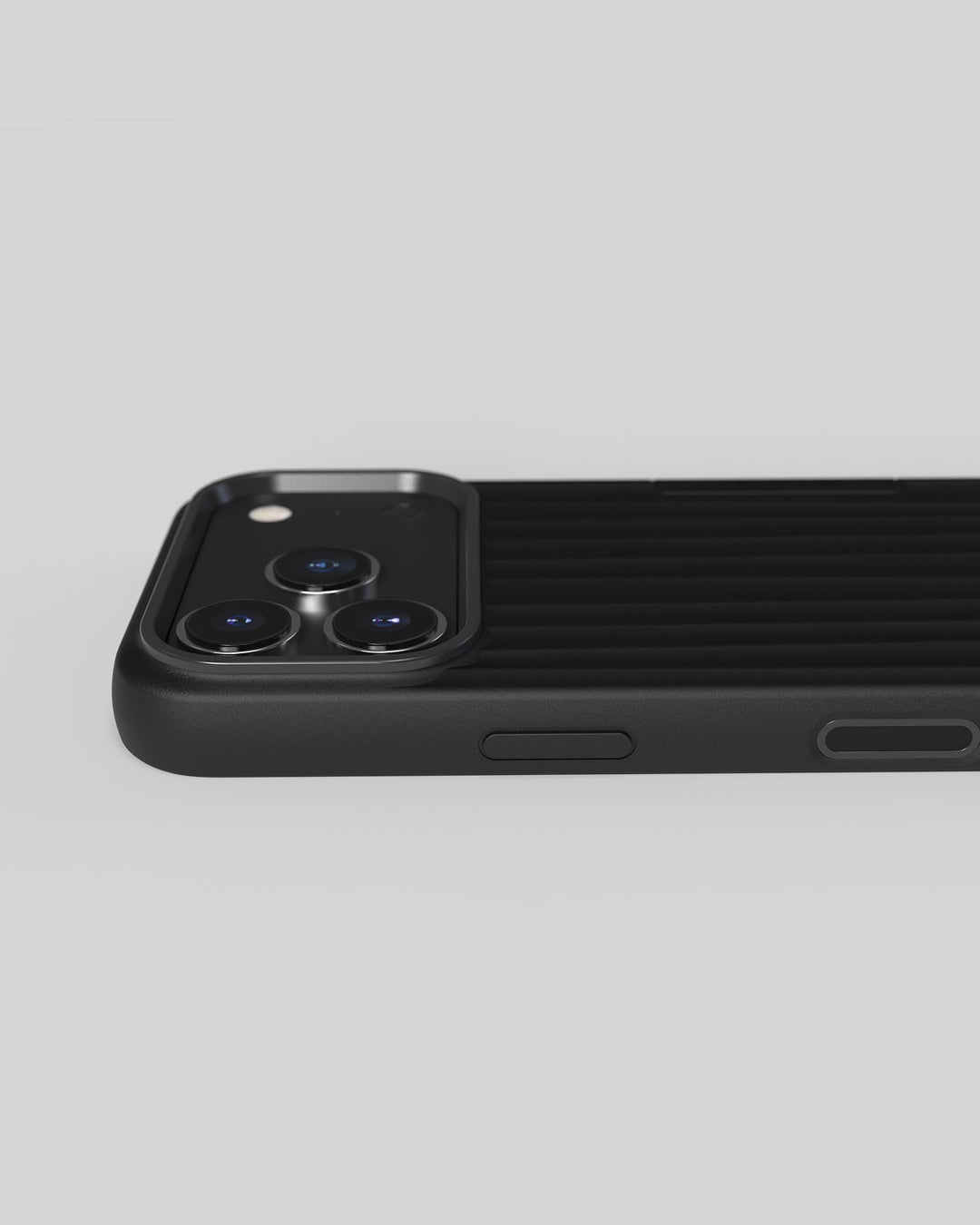 Nudient – Backcover – für Apple iPhone 17 Pro – schwarz – MagSafe-kompatibel