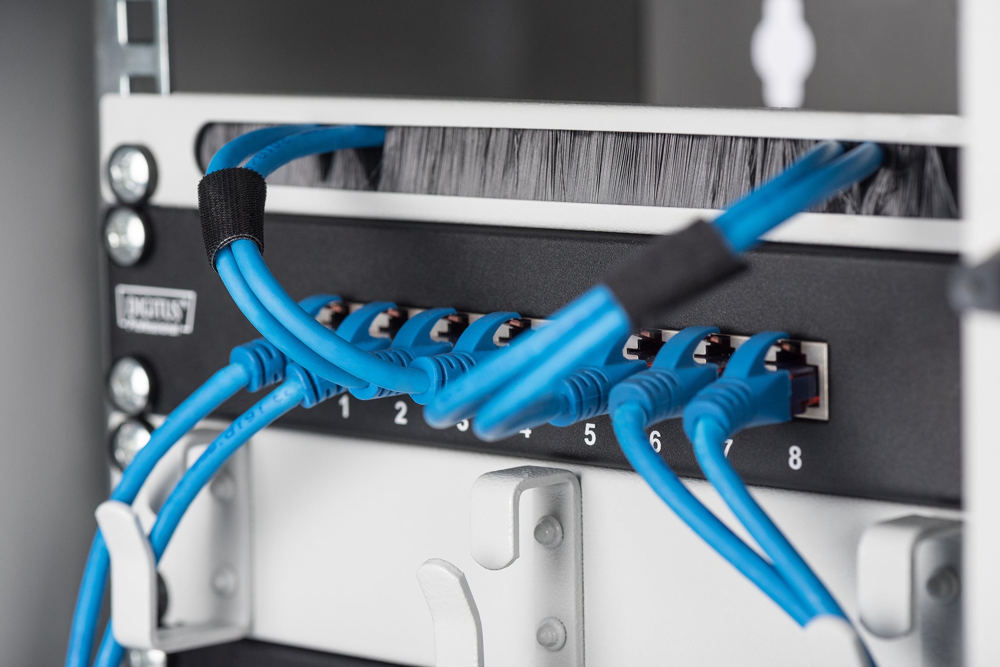 Digitus CAT 6 (Klasse E) Patchpanel – geschirmt, 8× RJ-45, Rackeinbau, 1U, schwarz
