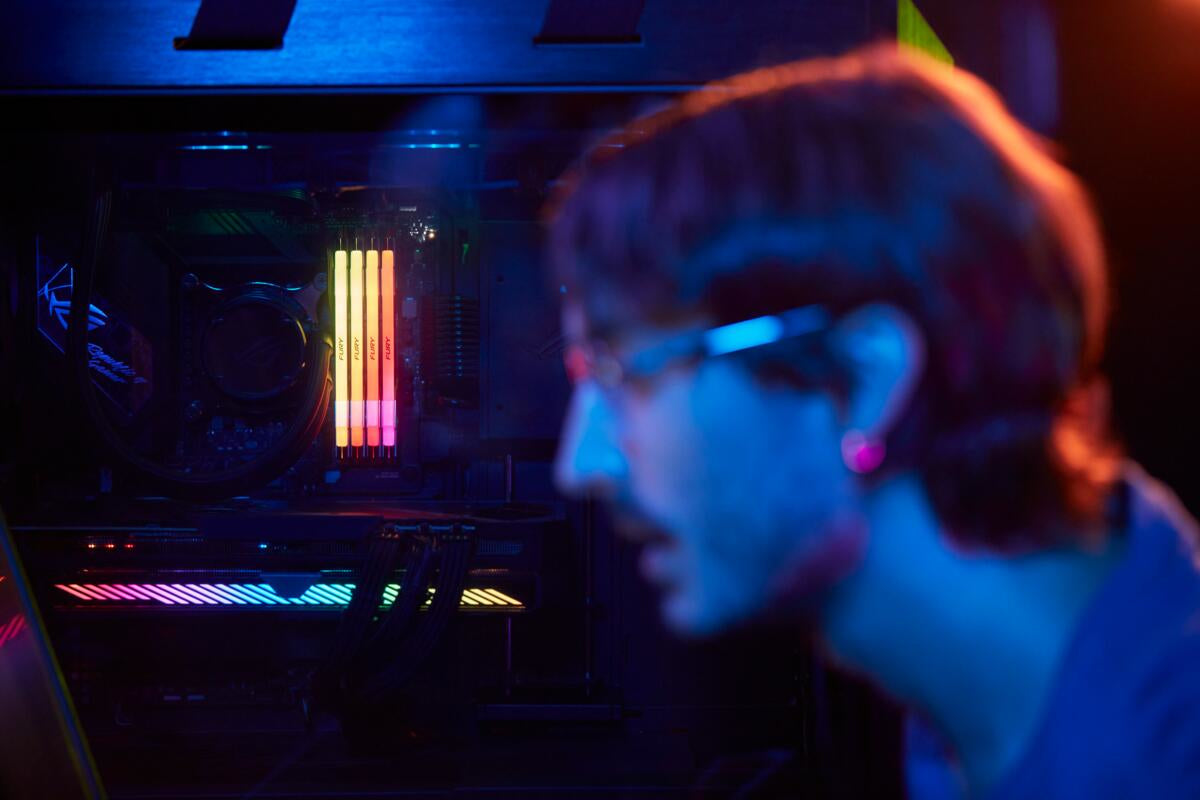 Kingston Technology Kingston FURY Renegade RGB – 16 GB DDR5 8000 MT/s CL38, 288-poliger DIMM, 1,45 V, RGB