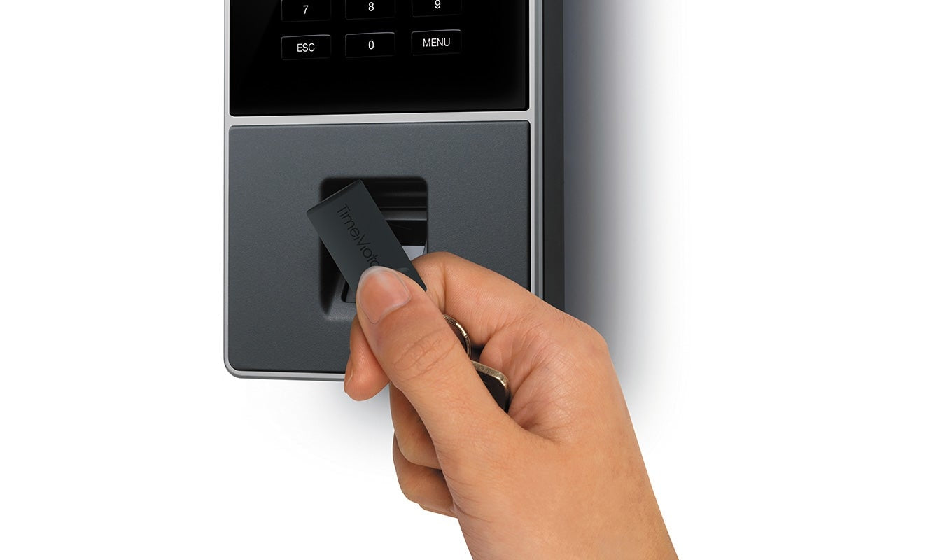 Safescan TM-626 Zutrittsterminal – 2,8" Display, Fingerabdruck, RFID, Code, verkabelt & kabellos, Schwarz