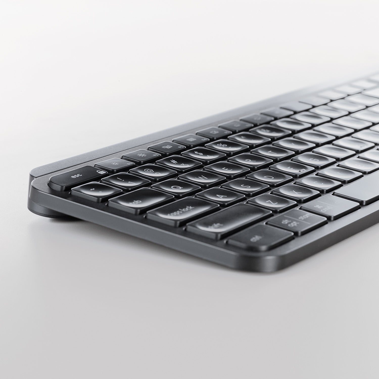 Logitech MX Keys – Tastatur – Bluetooth & 2,4 GHz (USB-A Empfänger) – AZERTY (FR) – beleuchtet – Graphit