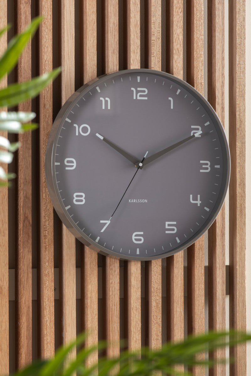 Karlsson Wanduhr Orgullo, grau, Aluminium
