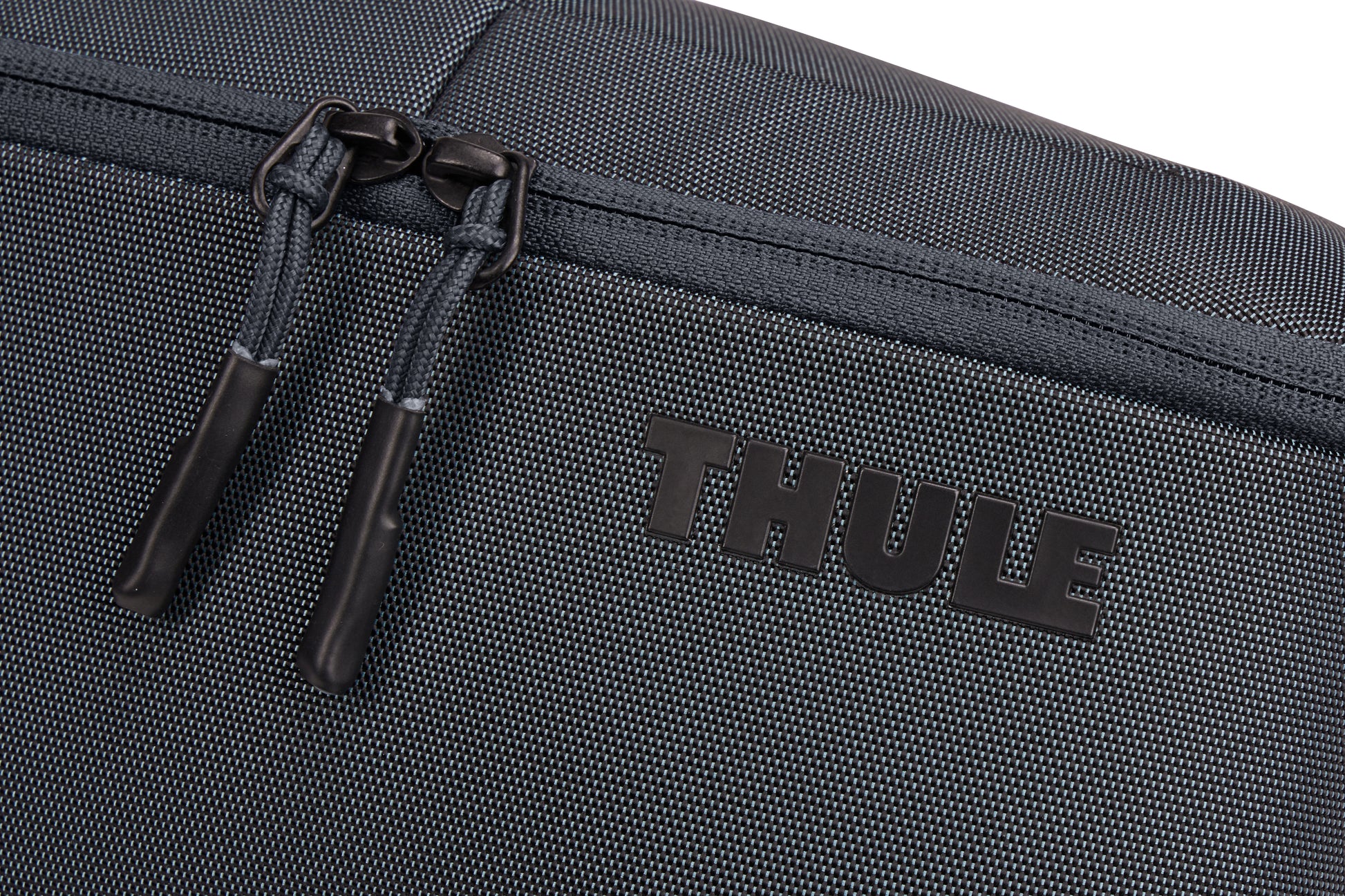 Thule Kulturbeutel Subterra 2 – bluesign, aufhängbar – 7 l – dunkelgrau – Polyester, TPU