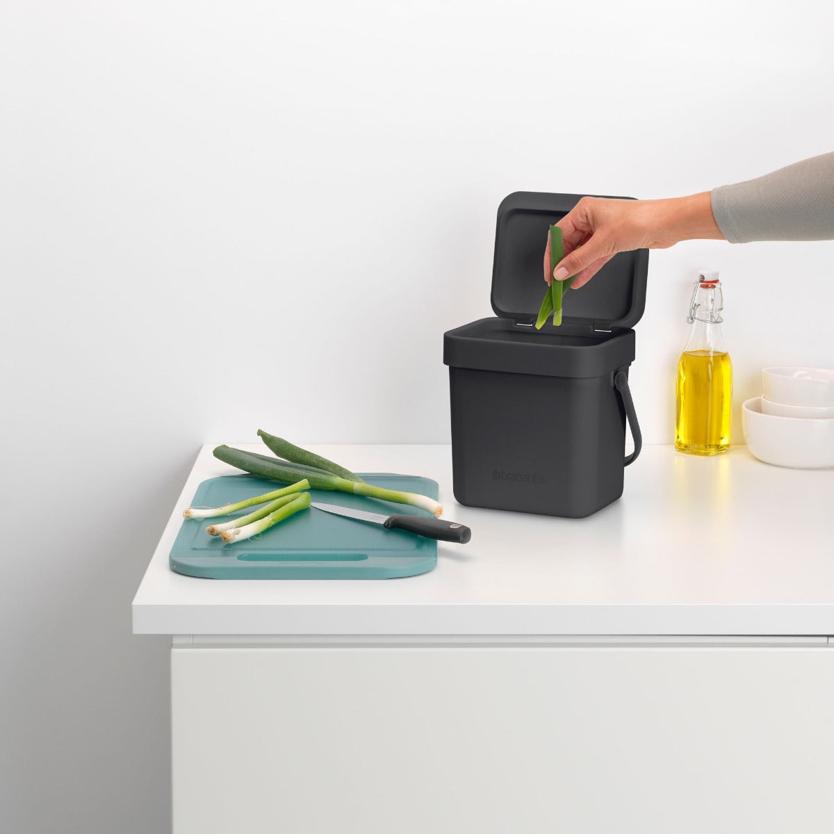 Brabantia Komposteimer Sort & Go – 3 l – Kunststoff, rechteckig – grau